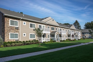 196-206 Jefferson Ave Unit 1D, St. James, NY 11780