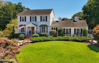 205 Roanoke Ave, Morehead City, NC 28557