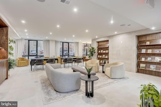 211 Vine St Unit 603, Philadelphia, PA 19106