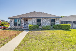 7012 Bentley Ave, Fort Worth, TX 76137