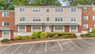50 Greenhouse Rd Unit 65D, Bridgeport, CT 06606