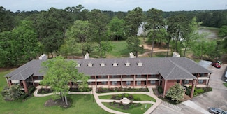 200 Panorama Dr Unit 203, Conroe, TX 77304