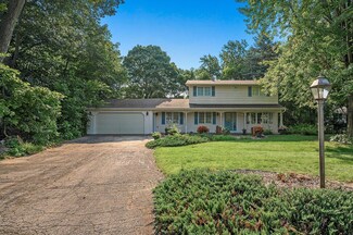 2620 Urbandale Ln N, Plymouth, MN 55447