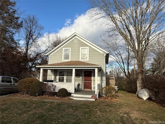 1125 Pequash Ave, Cutchogue, NY 11935