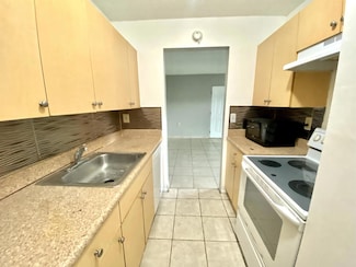 1127 Lake Terry Dr Unit I, West Palm Beach, FL 33411