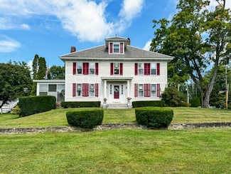 2 Plumer Rd, Epping, NH 03042