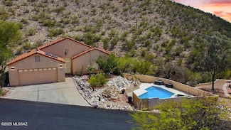 4220 N Summer Set Dr, Tucson, AZ 85750