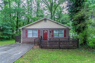 2045 Scarbrough Dr, Stone Mountain, GA 30088