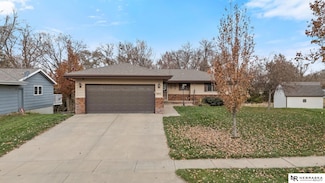 1960 Fairchild Dr, Crete, NE 68333