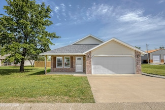 13674 Pierce Ln, Neosho, MO 64850