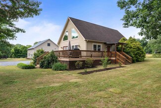 69 Allentown Ln, Stuarts Draft, VA 24477