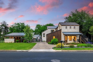 508 E Creek St, Fredericksburg, TX 78624