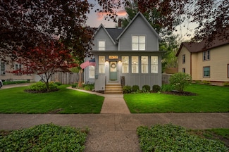 417 S 6th St, Dekalb, IL 60115