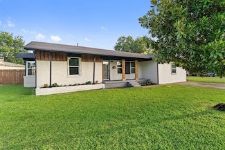 109 Joe White St, Rockwall, TX 75087