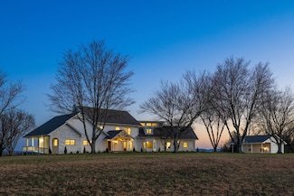 1230 Iron Bridge Rd, Columbia, TN 38401