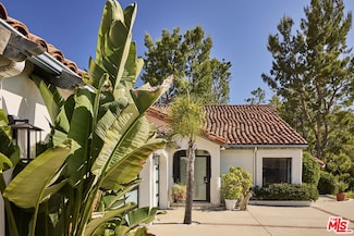 2266 Cold Canyon Rd, Calabasas, CA 91302