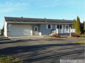 609 Hill Ave W, Clarissa, MN 56440
