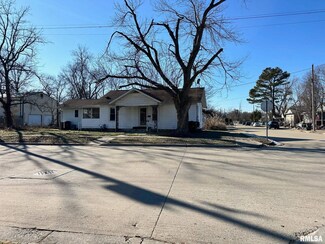 702 N Marion St, Carbondale, IL 62901