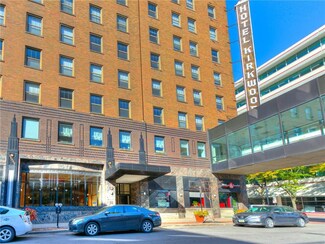 400 Walnut St Unit 802, Des Moines, IA 50309