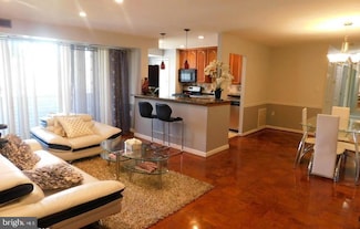 5600 Bloomfield Dr Unit 2, Alexandria, VA 22312