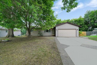 508 Marion St SW, Isanti, MN 55040