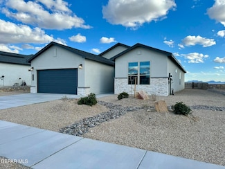 7500 Enchanted Ridge Dr, El Paso, TX 79911