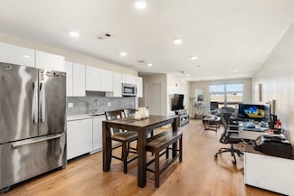 250 Meridian St Unit 507, Boston, MA 02128