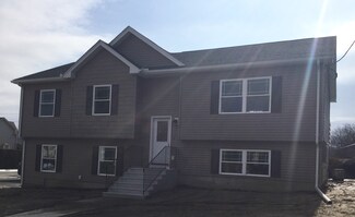 41 Foss Ave, Chicopee, MA 01013
