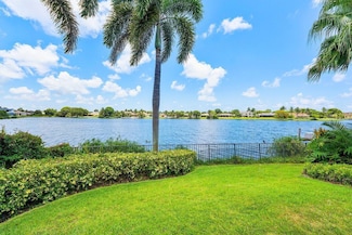 17582 Bocaire Way, Boca Raton, FL 33487