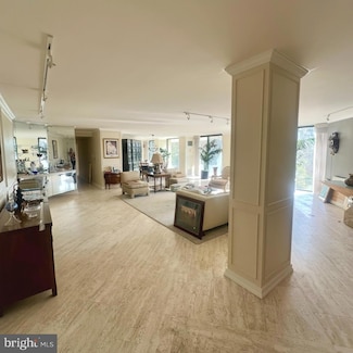 8302 Old York Rd Unit C61, Elkins Park, PA 19027