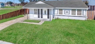 305 Serpas Dr, Arabi, LA 70032