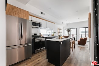 2654 1/2 S Mansfield Ave, Los Angeles, CA 90016