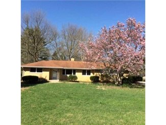 4968 Bonnie Brae St, Indianapolis, IN 46228