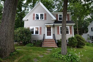 11 Newcomb Rd, Stoneham, MA 02180