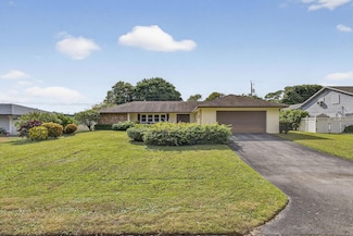 19 E Arch Dr, Lake Worth, FL 33467