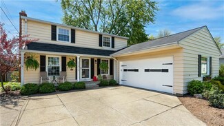 22475 Spencer Ln, Cleveland, OH 44126