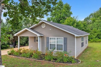 6 Pathway Dr, Greenville, SC 29611