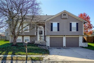 600 SE Alger Dr, Blue Springs, MO 64014