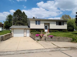 603 4th Ave SW, Waukon, IA 52172