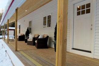 59 Barberry Ln, Raymond, NH 03077