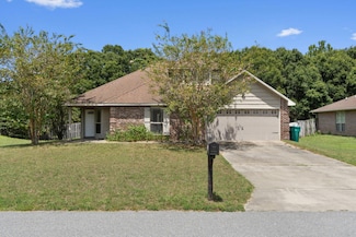 2271 Lewis St, Crestview, FL 32536