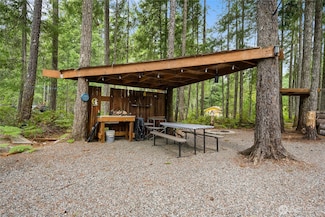 11 N Cutthroat Place, Hoodsport, WA 98548