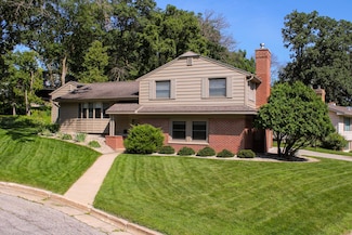 2007 13th Ave NW, Rochester, MN 55901
