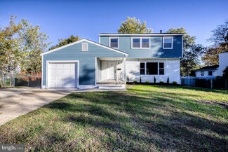 77 Altair Dr, Blackwood, NJ 08012