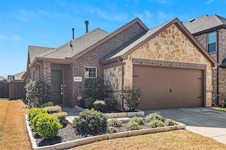 2545 Pettus Dr, Forney, TX 75126