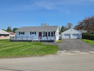 36 Lorraine Ave, Brewer, ME 04412