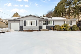 193 Mill Rd, Rochester, NY 14626