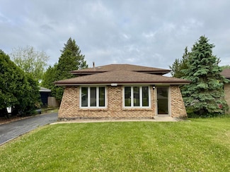16104 Oak Ave, Oak Forest, IL 60452