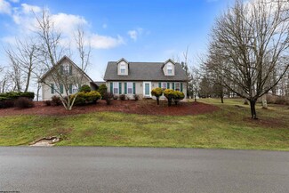 528 Woodside Ln, Bridgeport, WV 26330