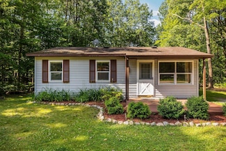 6353 Birchwood Dr, Lake, MI 48632